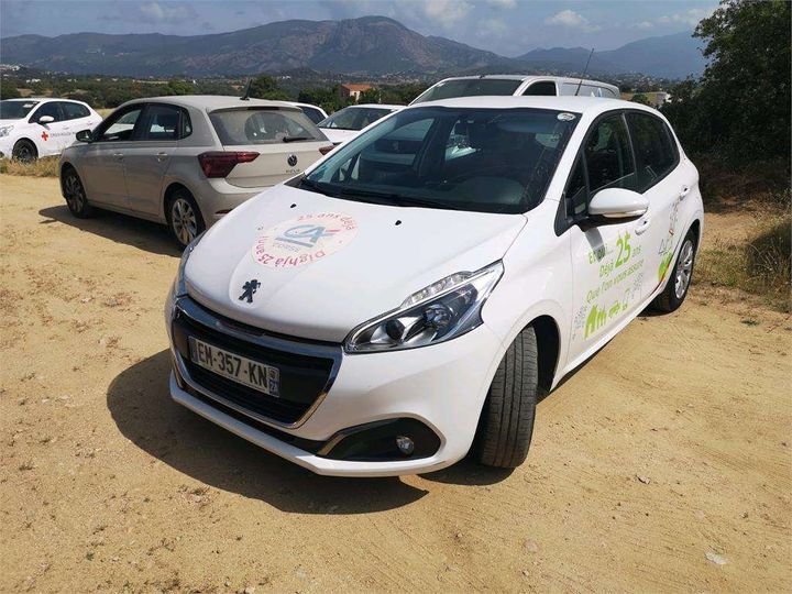 PEUGEOT 208 2017 vf3ccbhy6hw073660