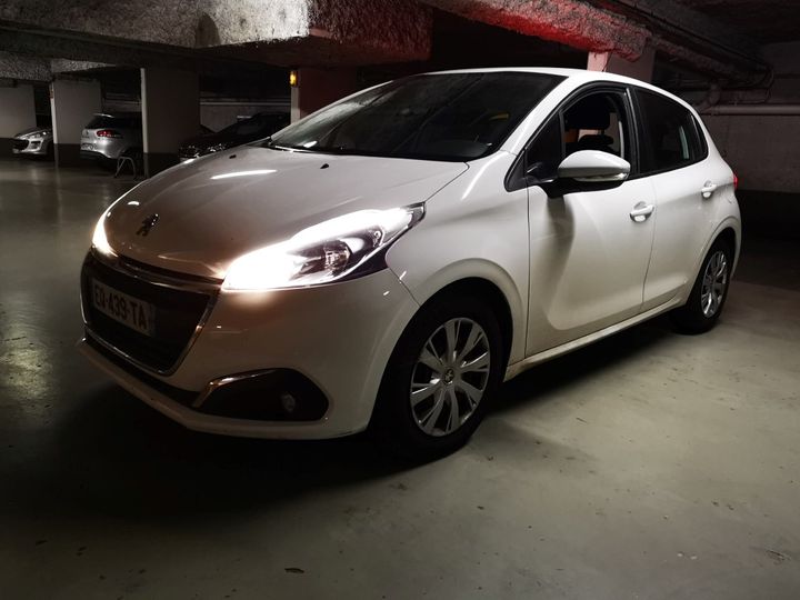 PEUGEOT 208 2017 vf3ccbhy6hw147169