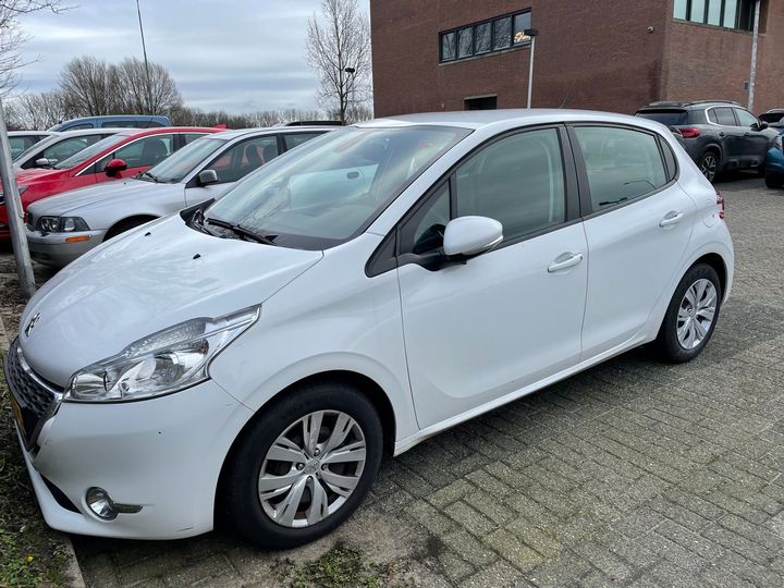 PEUGEOT 208 2012 vf3cchmz0ct106157