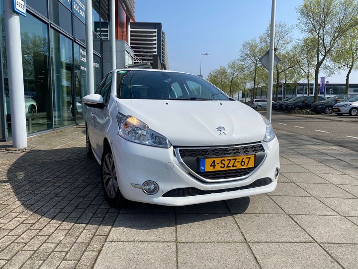 PEUGEOT 208 2014 vf3cchmz0dt170556