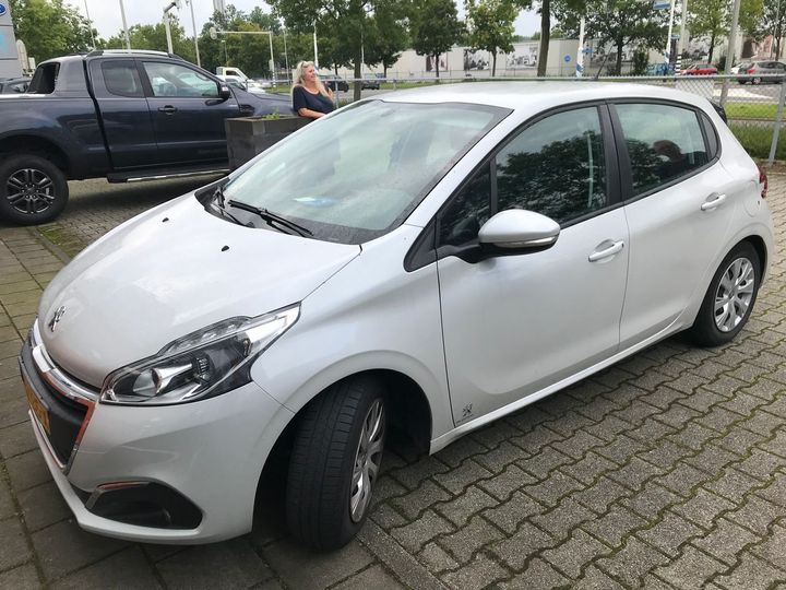 PEUGEOT 208 2017 vf3cchmz6hw163473