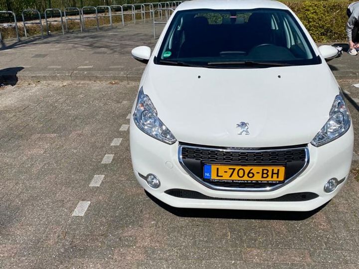 PEUGEOT 208 2013 vf3cczmz0dy005709