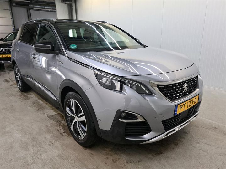 PEUGEOT 5008 2017 vf3m45gzwhl030258