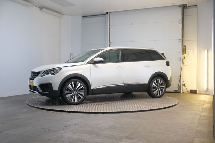 PEUGEOT 5008 2017 vf3mcbhzhhl023289