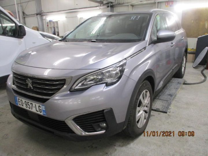 PEUGEOT 5008 7S 2017 vf3mcbhzwhl031928