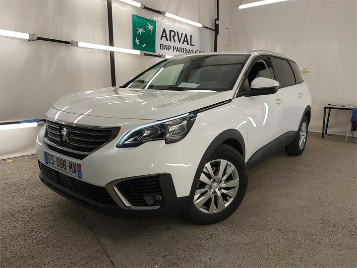 PEUGEOT 5008 2017 vf3mcbhzwhl040942