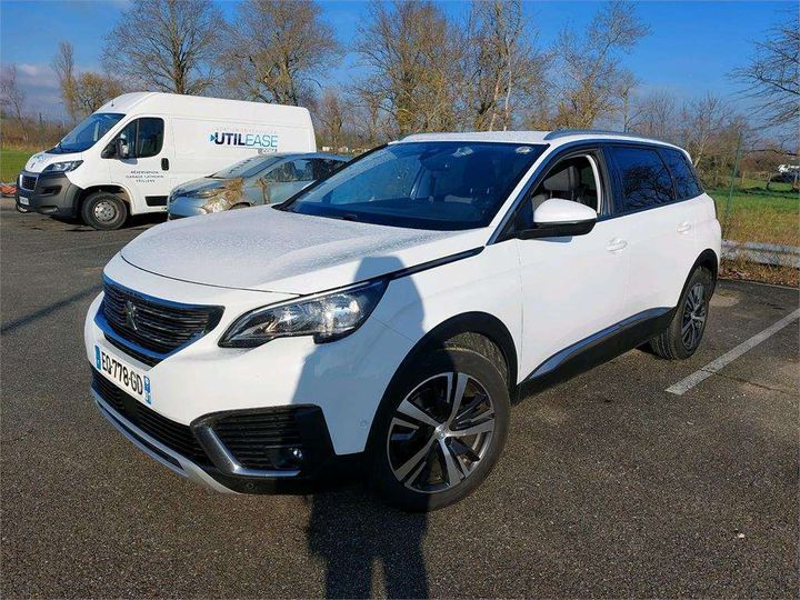 PEUGEOT 5008 2017 vf3mcbhzwhl043418