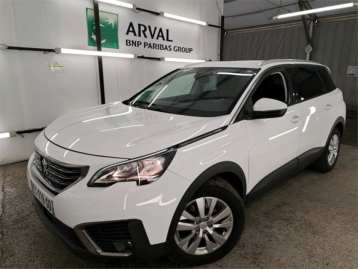 PEUGEOT 5008 2017 vf3mcbhzwhl056113