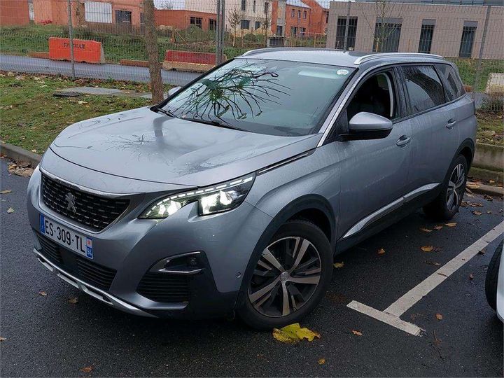 PEUGEOT 5008 2017 vf3mcbhzwhl069973