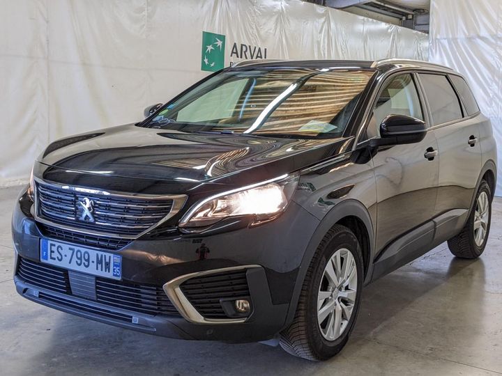 PEUGEOT 5008 2017 vf3mcbhzwhl072106