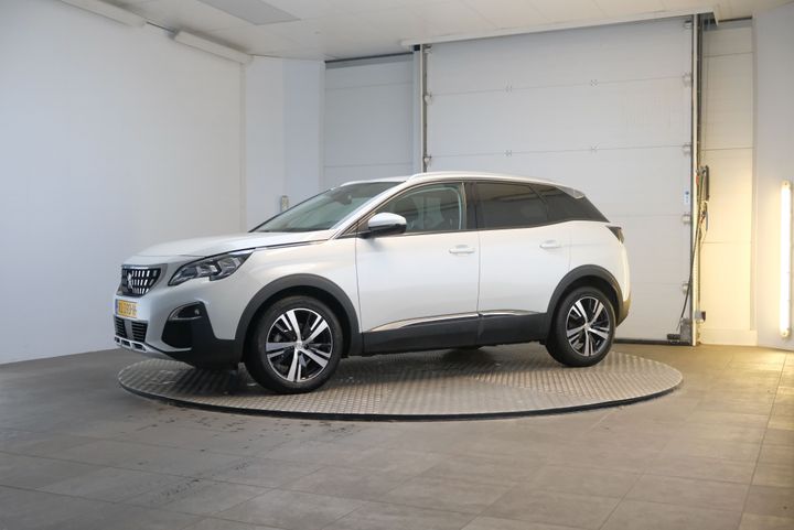 PEUGEOT 3008 2018 vf3mcbhzwhs351212