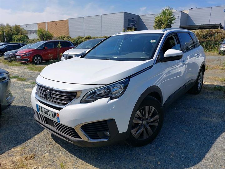 PEUGEOT 5008 2018 vf3mcyhzrjl065684