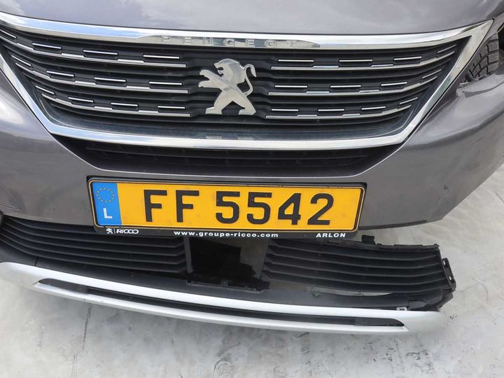 PEUGEOT 5008 2018 vf3mcyhzrjl068122