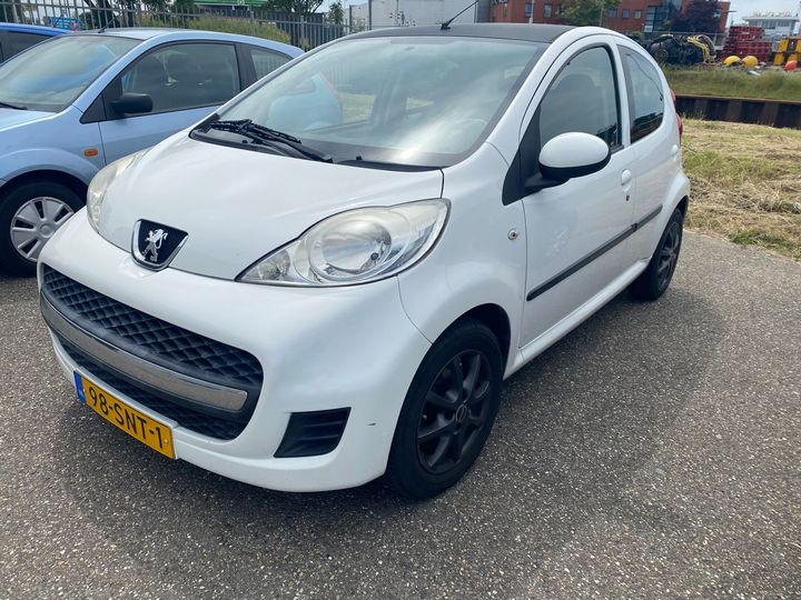 PEUGEOT 107 2011 vf3pncfb488604657