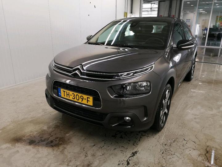 CITROEN C4 2018 vf70phnzbje539511