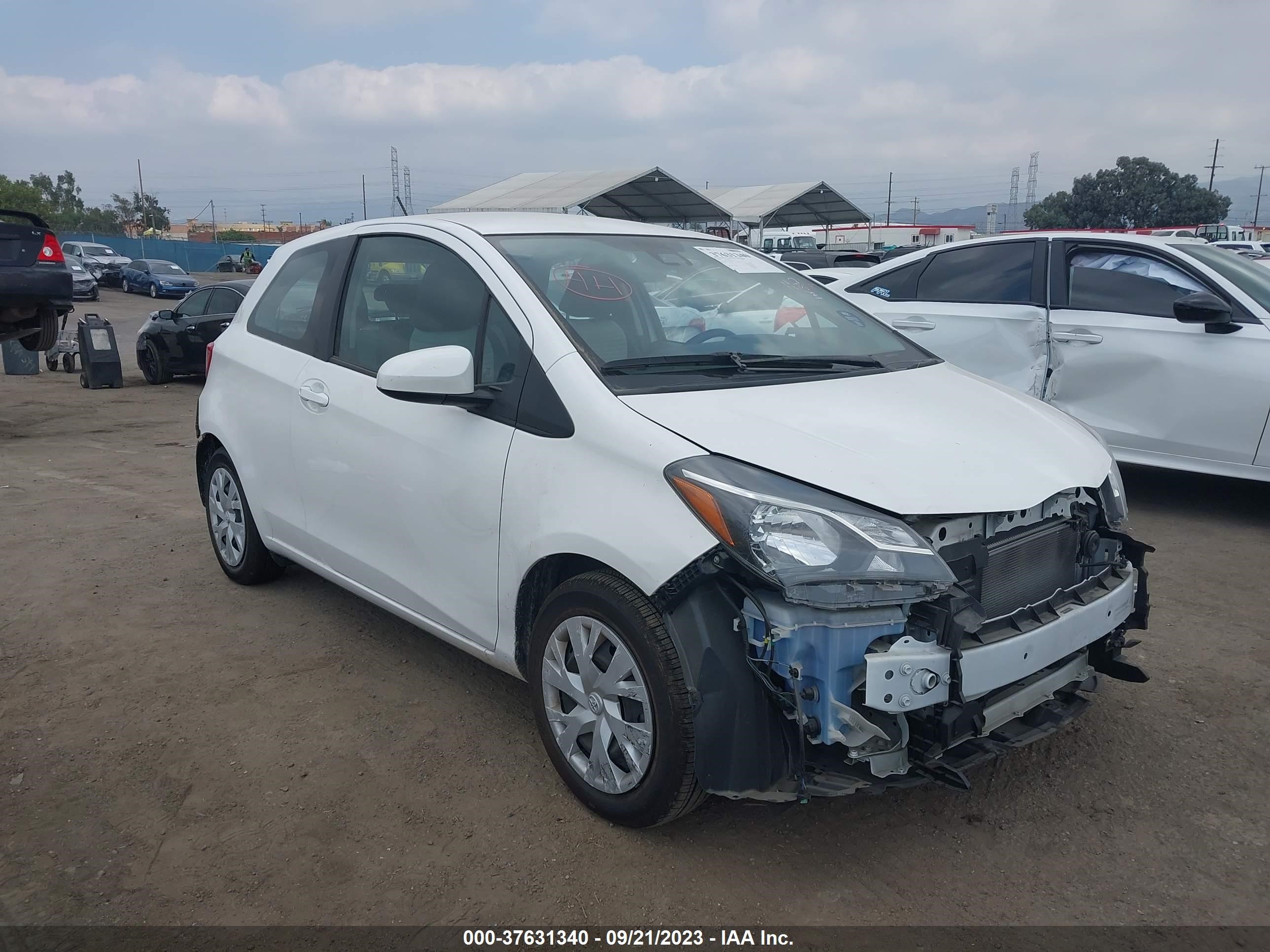 TOYOTA YARIS 2018 vnkjtud31ja091449