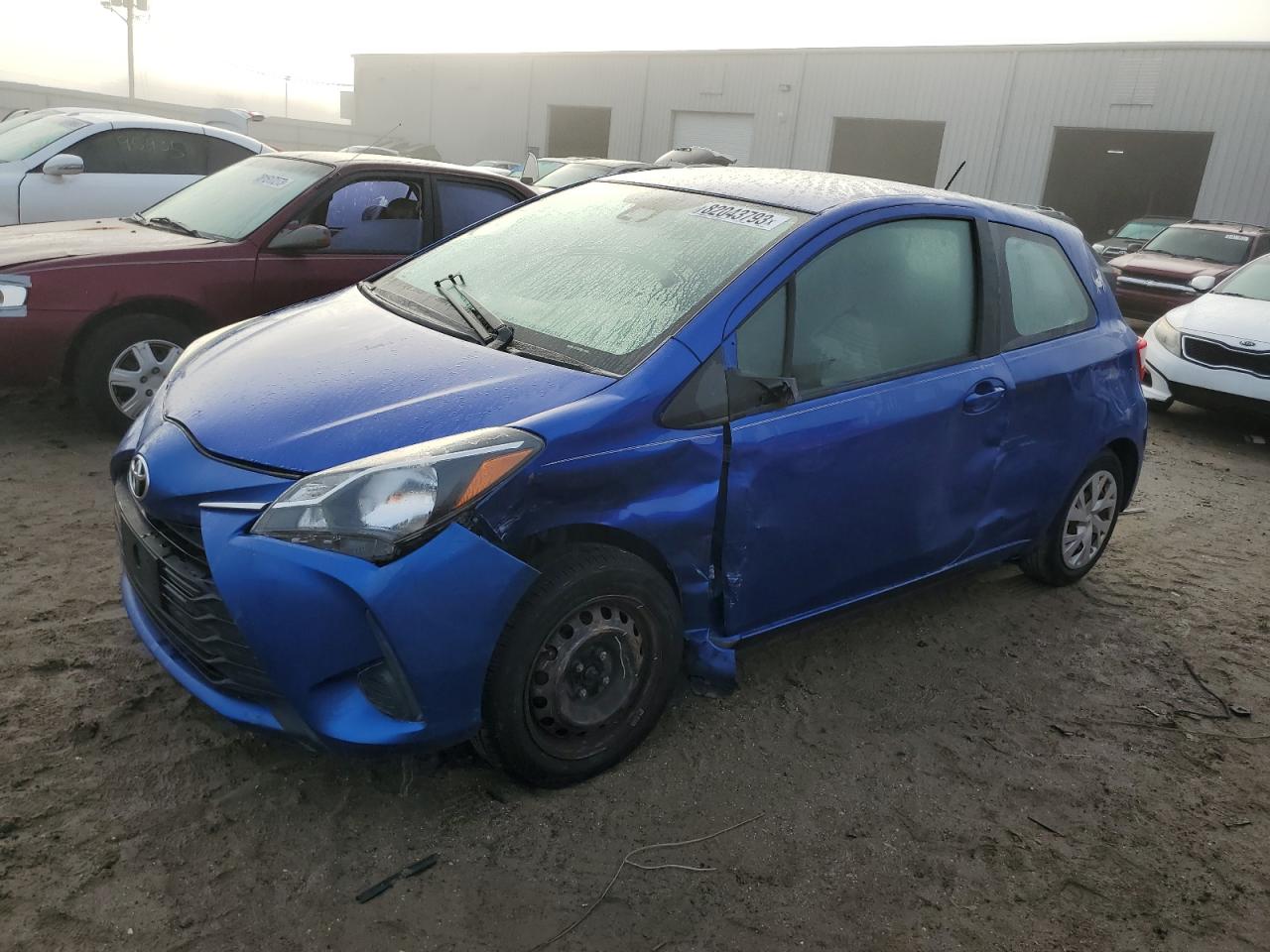 TOYOTA YARIS 2018 vnkjtud39ja091425