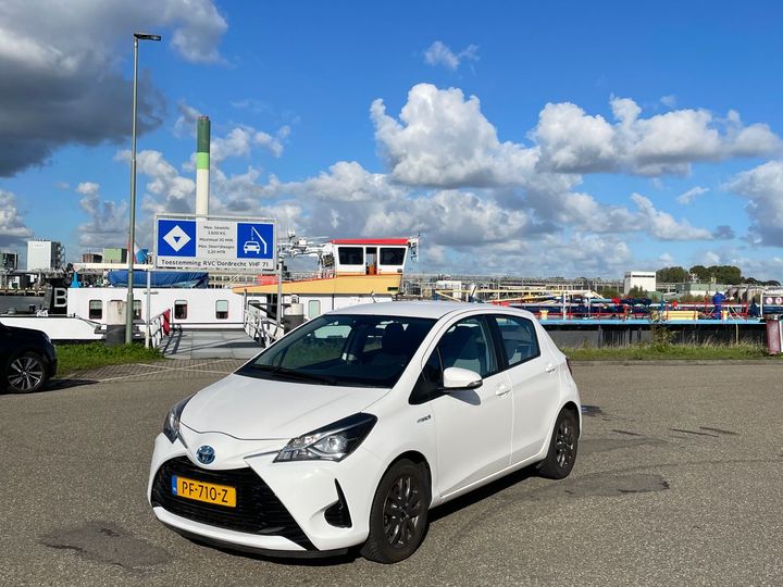 TOYOTA YARIS 2017 vnkkd3d360a340774