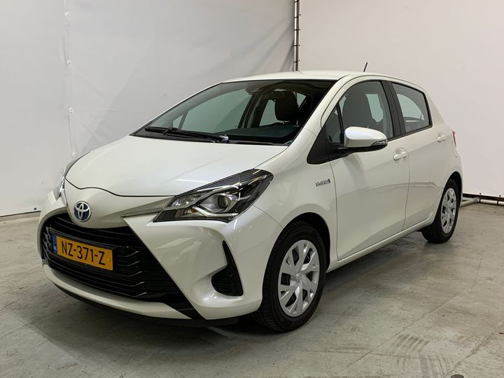 TOYOTA YARIS 2017 vnkkd3d390a332409