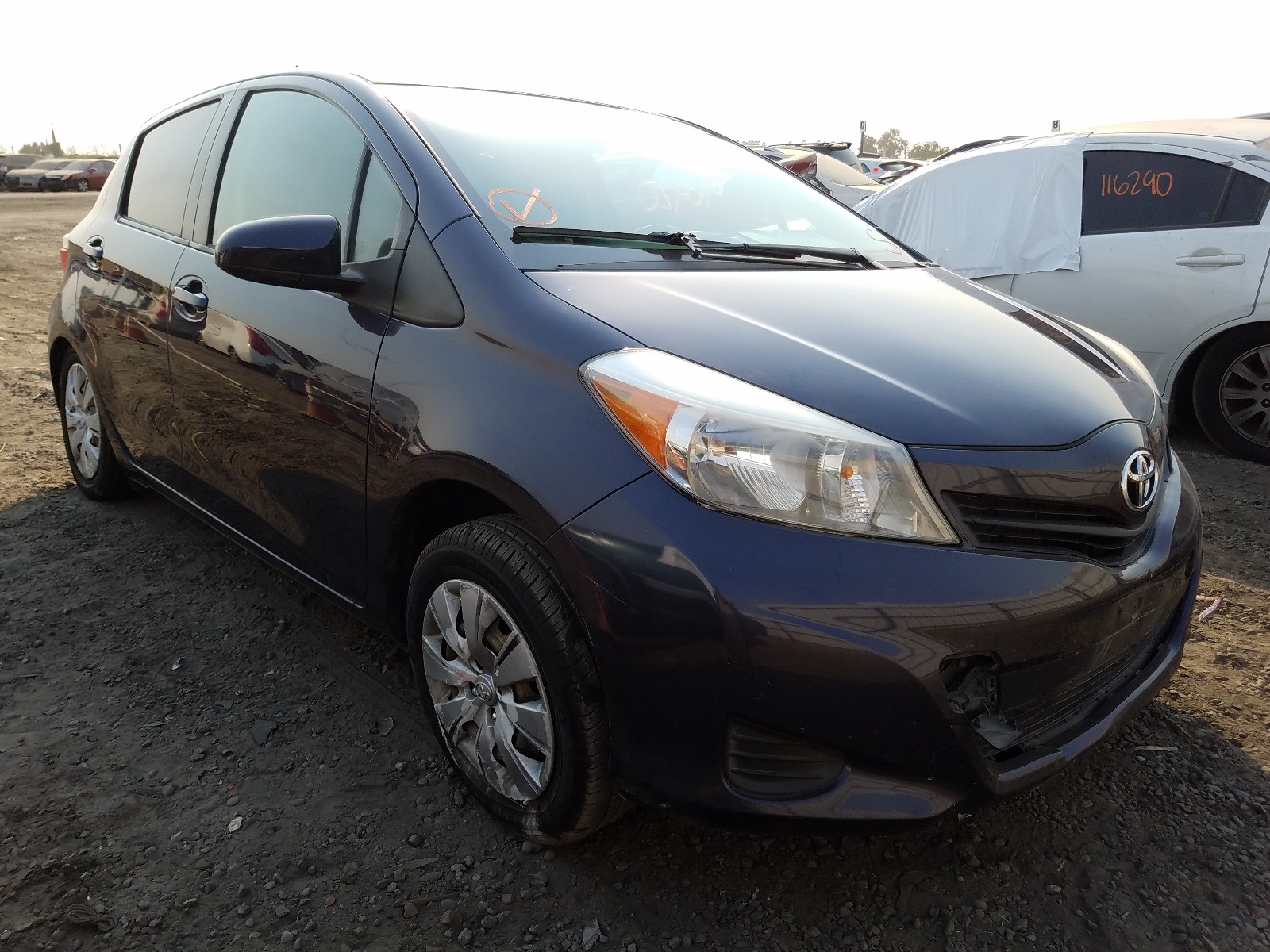 TOYOTA YARIS 2014 vnkktud31ea001680