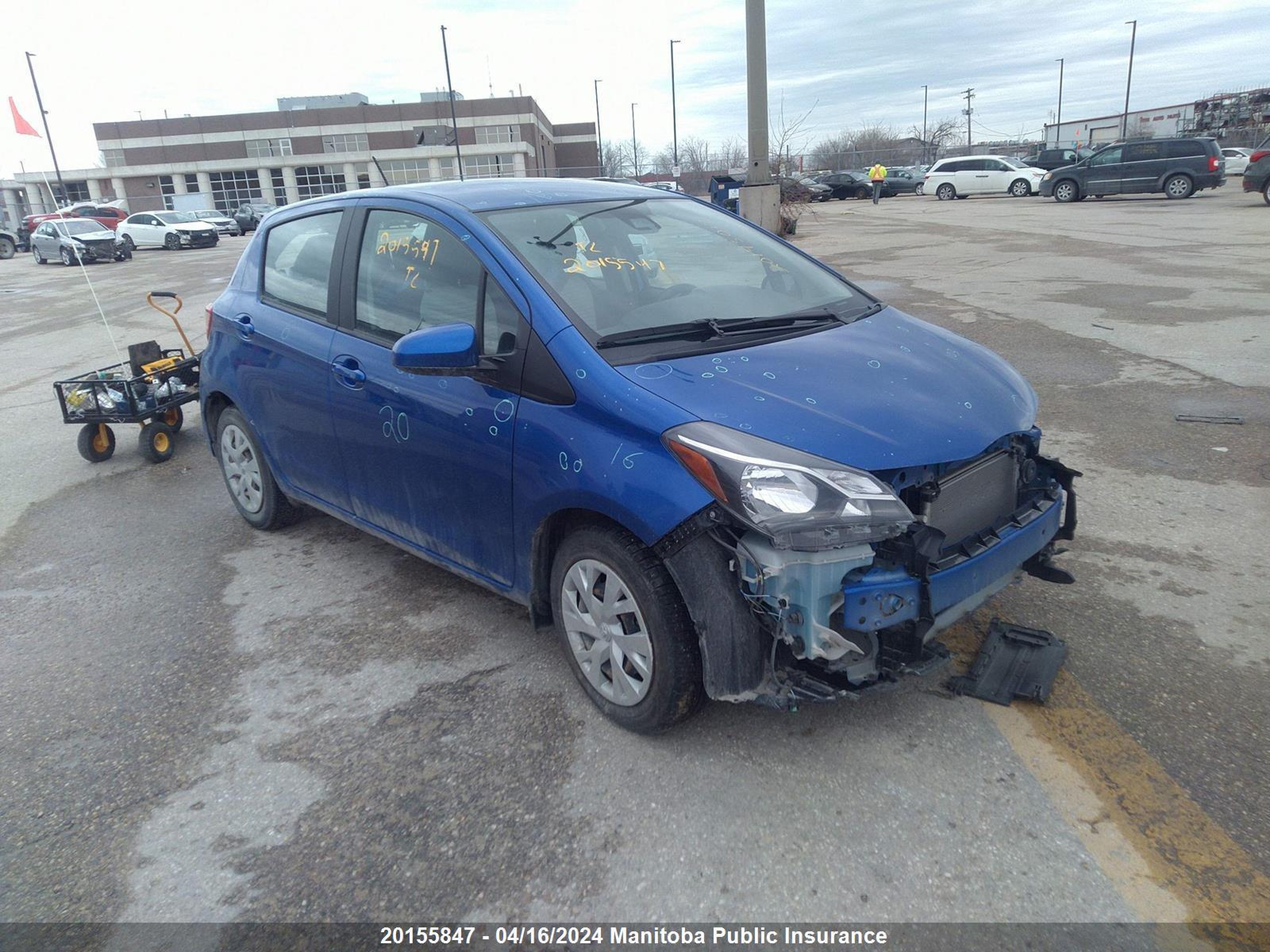 TOYOTA YARIS 2018 vnkktud31ja097479