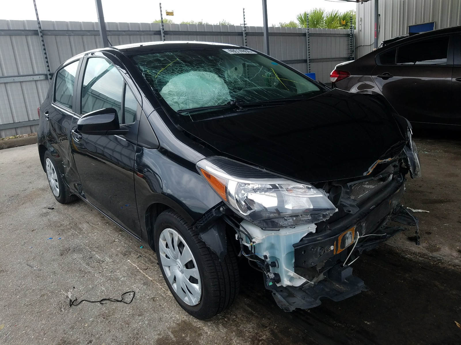 TOYOTA YARIS L 2017 vnkktud33ha077826