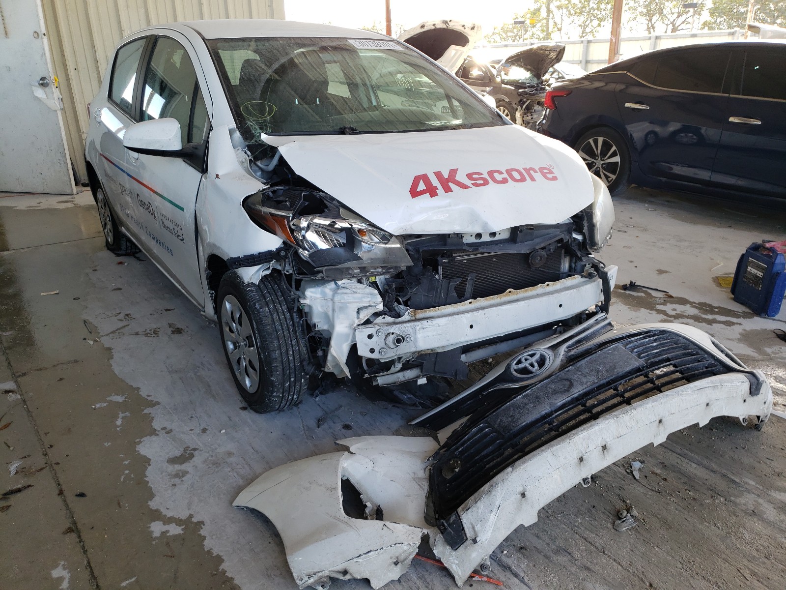 TOYOTA YARIS 2015 vnkktud34fa054391