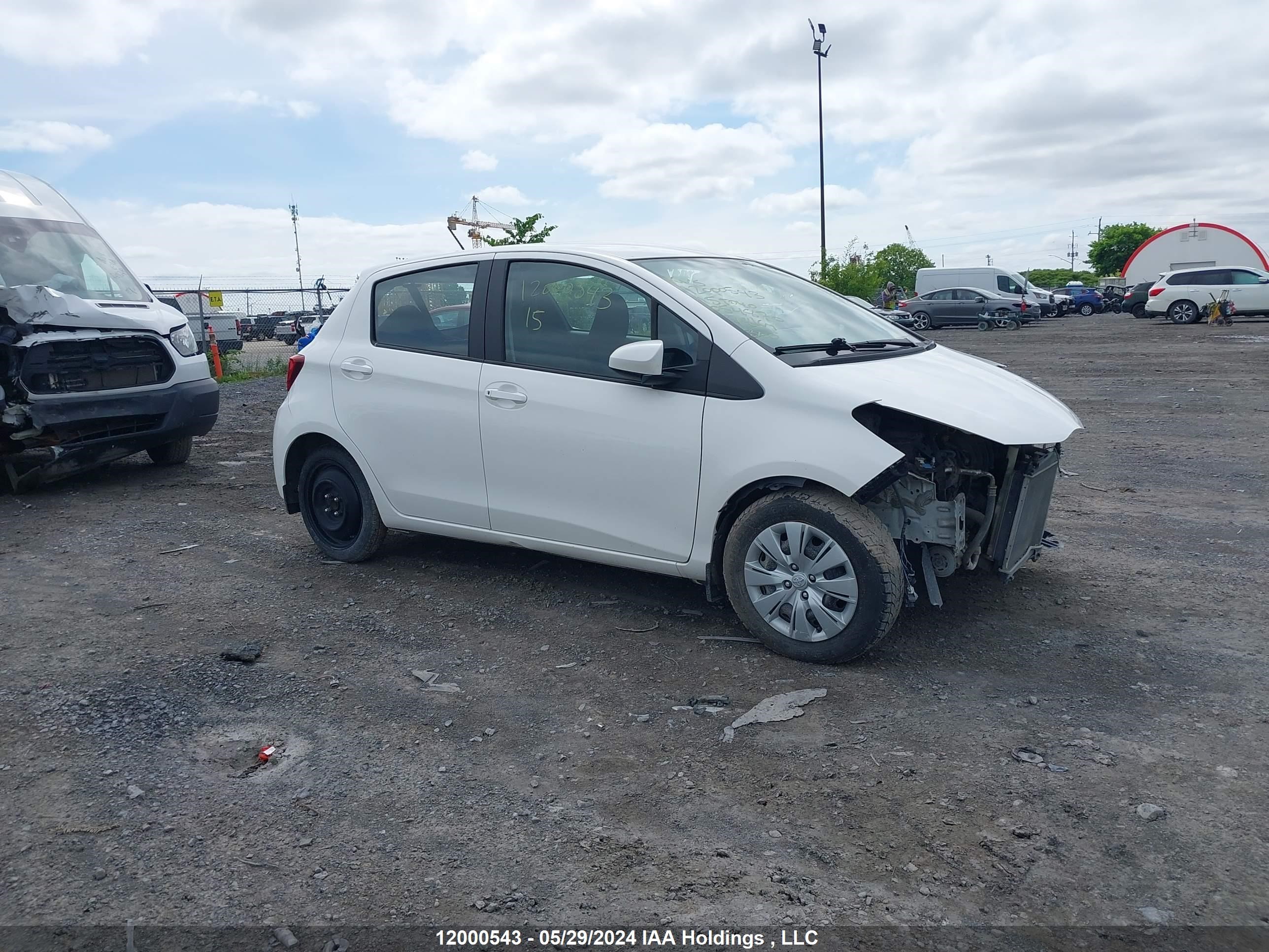 TOYOTA YARIS 2015 vnkktud35fa054870