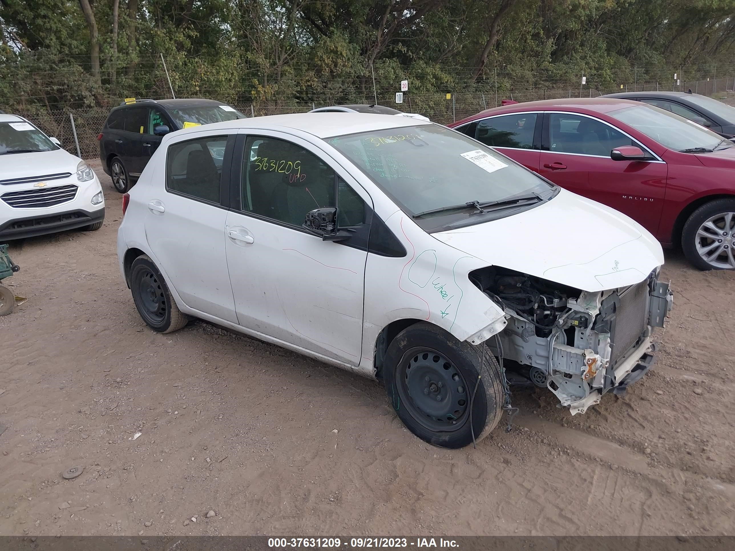 TOYOTA YARIS 2017 vnkktud35ha079996