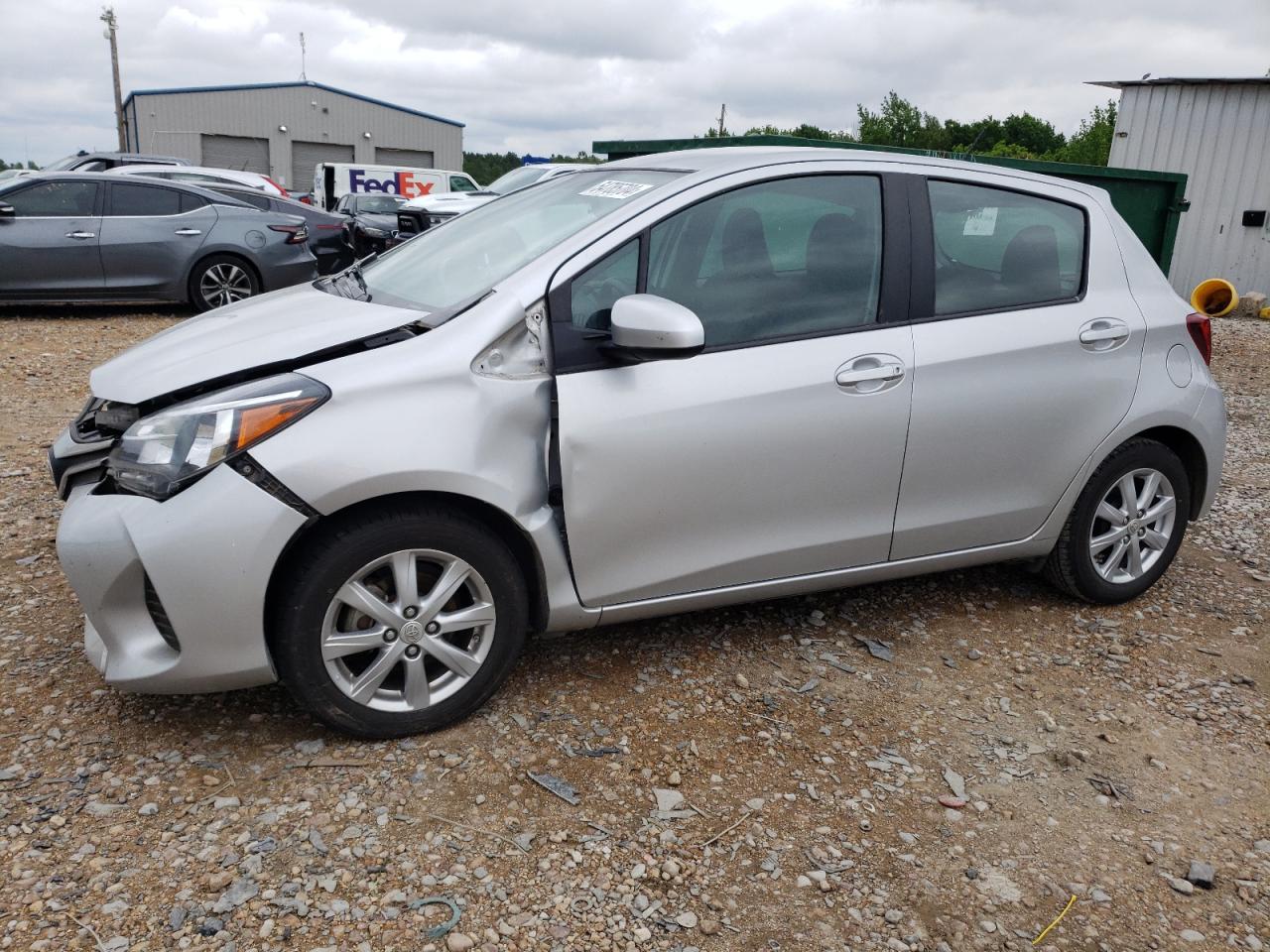 TOYOTA YARIS 2015 vnkktud36fa014975