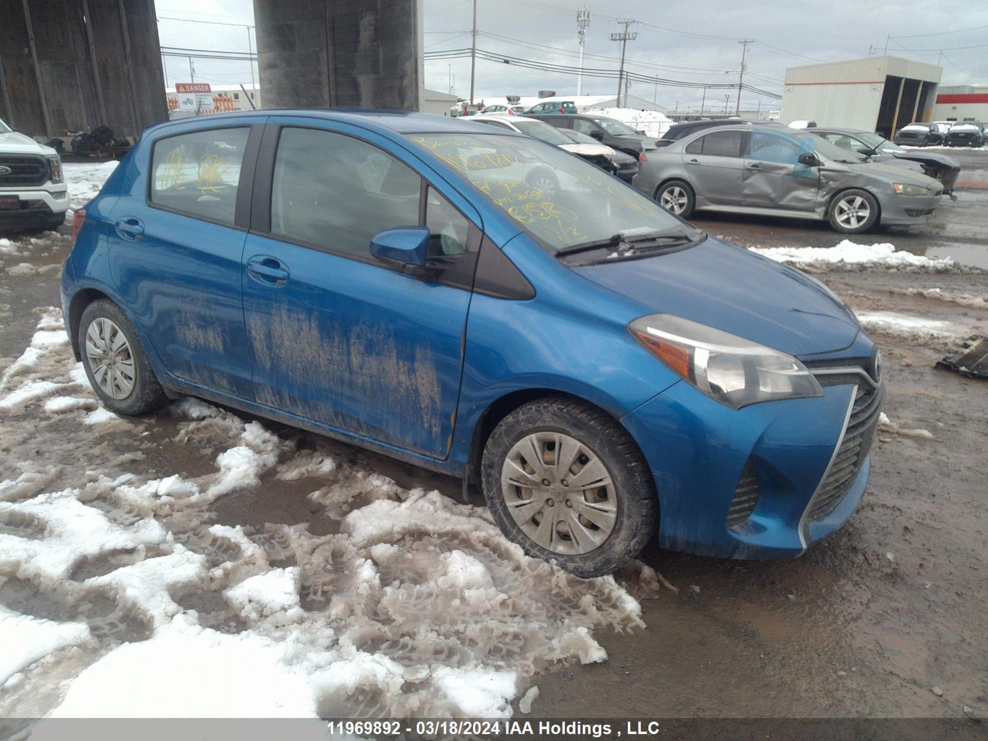 TOYOTA YARIS 2017 vnkktud39ha076695