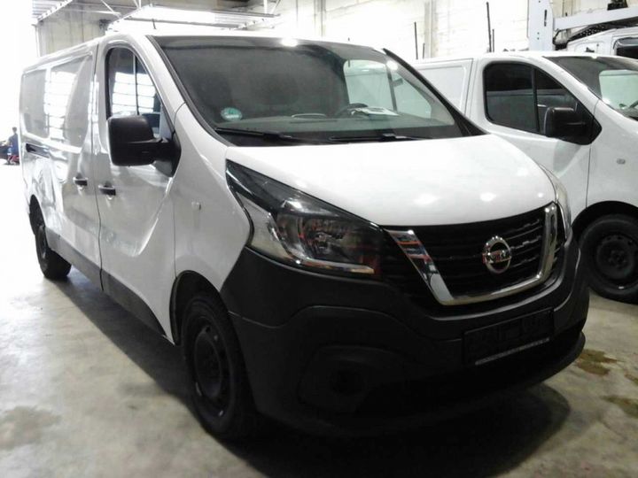 NISSAN NV300 2018 vnvf4000x61326142