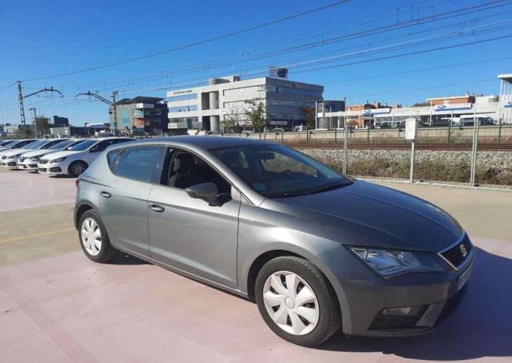 SEAT LEON 2018 vsszzz5fzjr065995