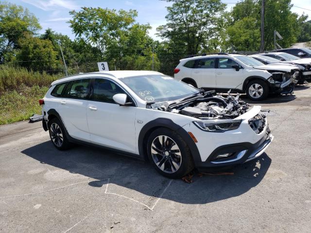 BUICK REGAL TOUR 2018 w04gu8sx0j1124593