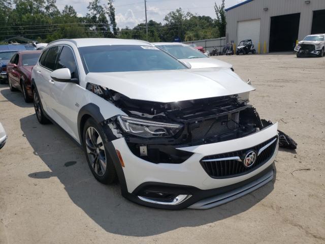 BUICK REGAL TOUR 2018 w04gu8sx3j1108470