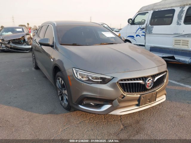 BUICK REGAL TOURX 2018 w04gu8sx5j1135475