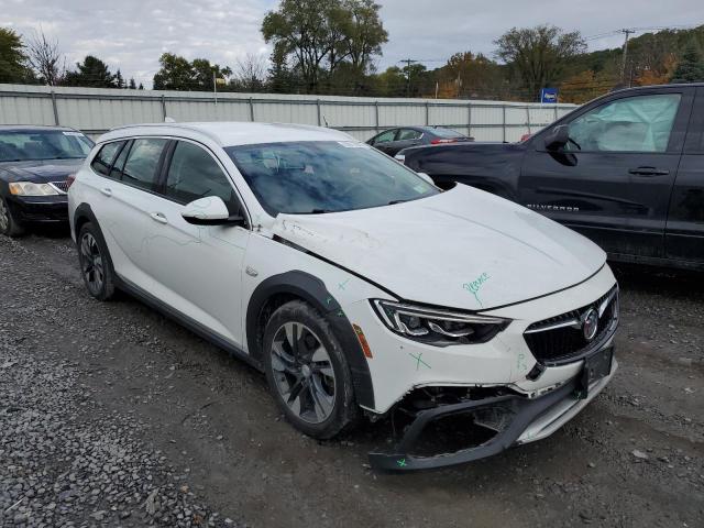 BUICK REGAL TOUR 2018 w04gu8sxxj1152613