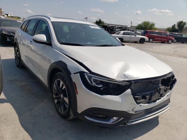 BUICK REGAL TOUR 2018 w04gv8sx0j1085484