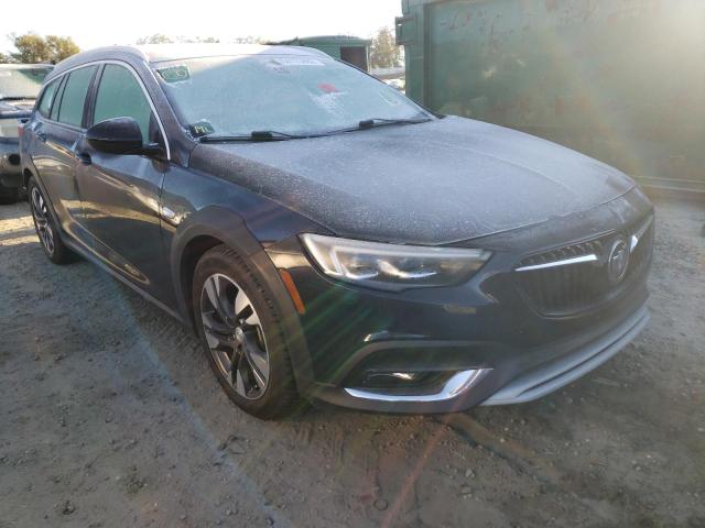 BUICK REGAL TOUR 2018 w04gv8sx0j1125983