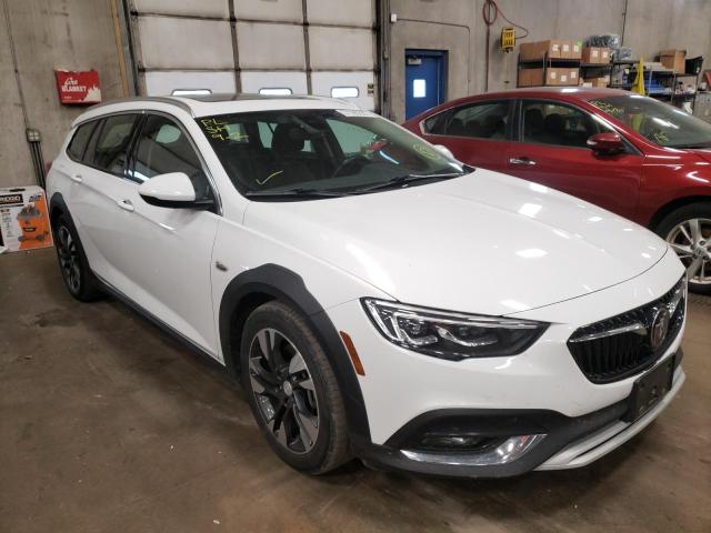 BUICK REGAL TOUR 2018 w04gv8sx8j1167785