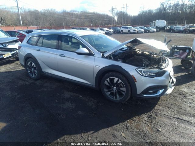 BUICK REGAL TOURX 2018 w04gv8sx9j1130812