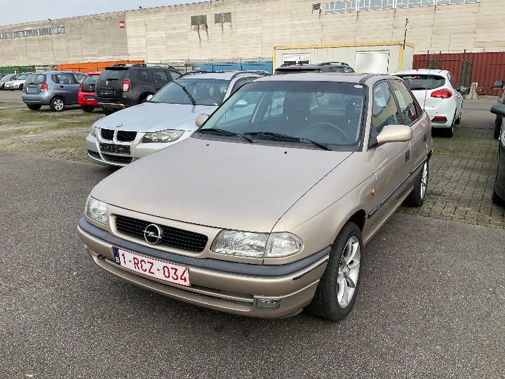 OPEL ASTRA SALOON 1996 w0l000056v5001779