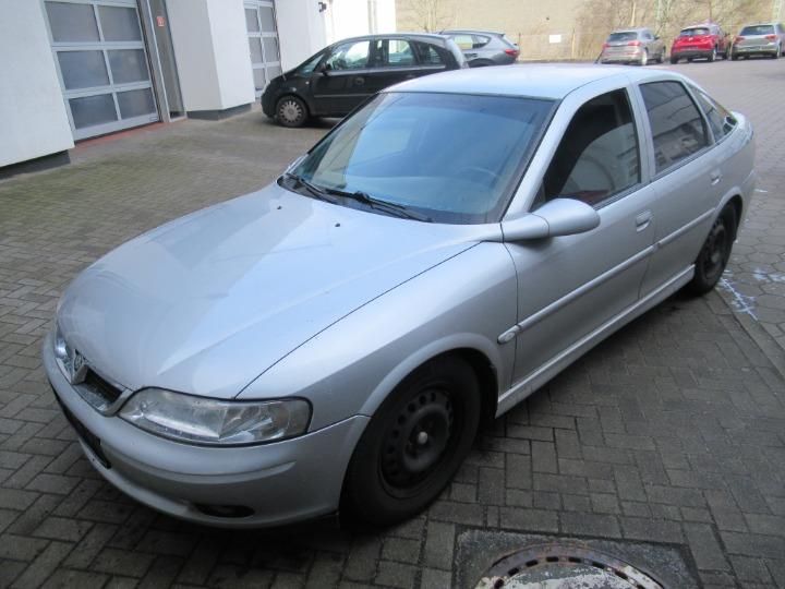 OPEL VECTRA HATCHBACK 2002 w0l0jbf6817088375