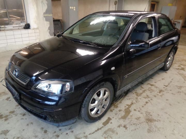 OPEL ASTRA SALOON 2004 w0l0tgf0845100214