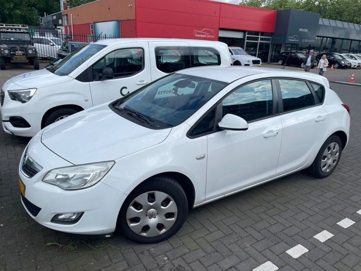 OPEL ASTRA 2010 w0lpd6eb7ag118862