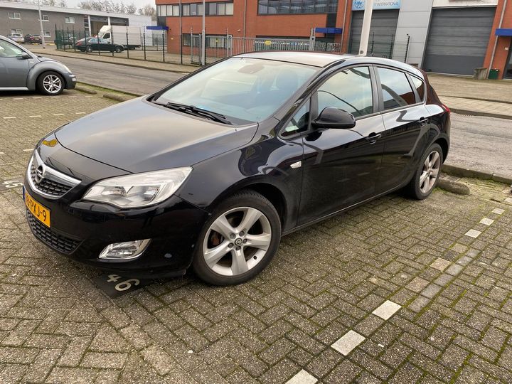 OPEL ASTRA 2011 w0lpd6ecxbg108000