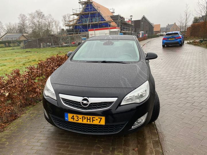 OPEL ASTRA 2011 w0lpd6eu8bg045035