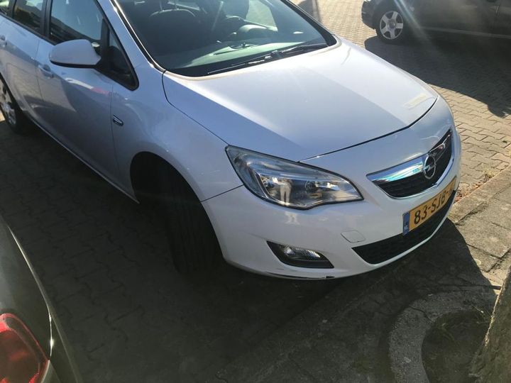 OPEL ASTRA SPORTS TOURER 2011 w0lpd8ea7c8005560