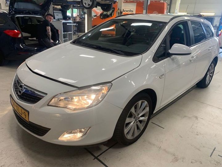 OPEL ASTRA SPORTS TOURER 2012 w0lpd8eu2c8098000