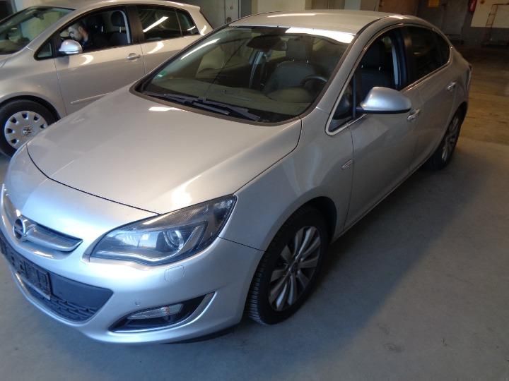 OPEL ASTRA SALOON 2013 w0lpe5eh0dg064787